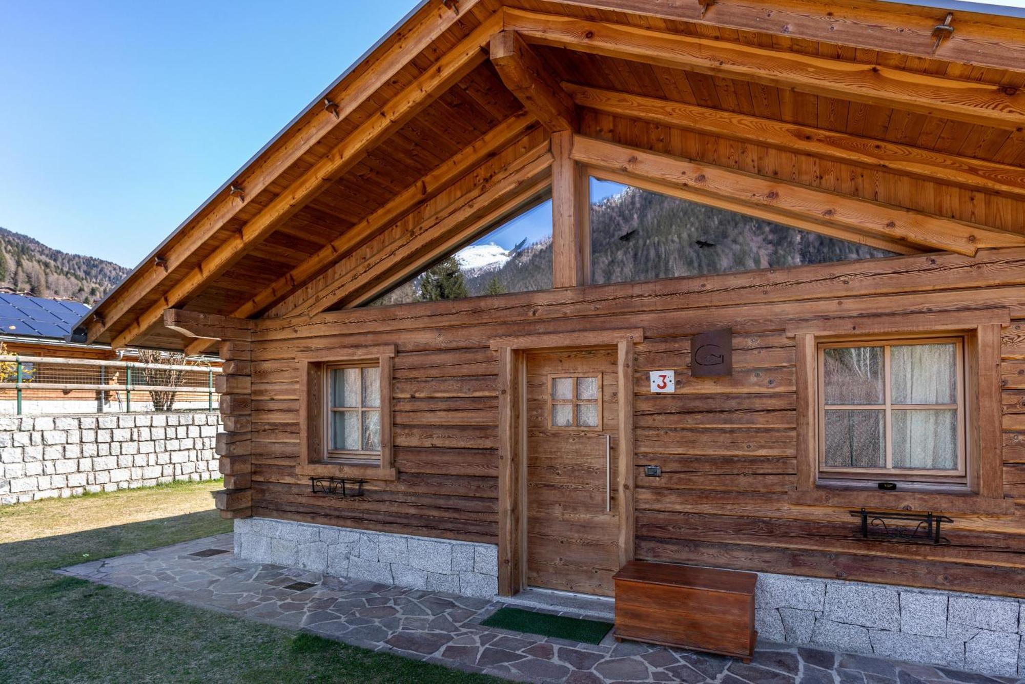 Chalet Camping Fae 3 Villa Madonna Esterno foto